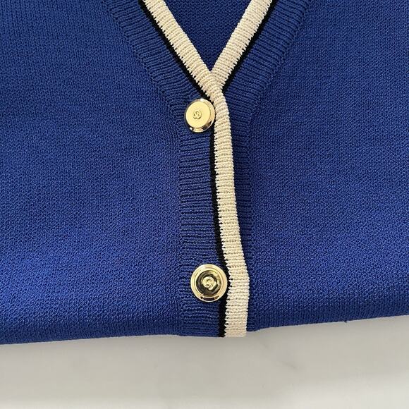 St John Collection V-Neck Button Front Sweater Jacket Cardigan Sz 6 Santana Knit - Picture 8 of 12